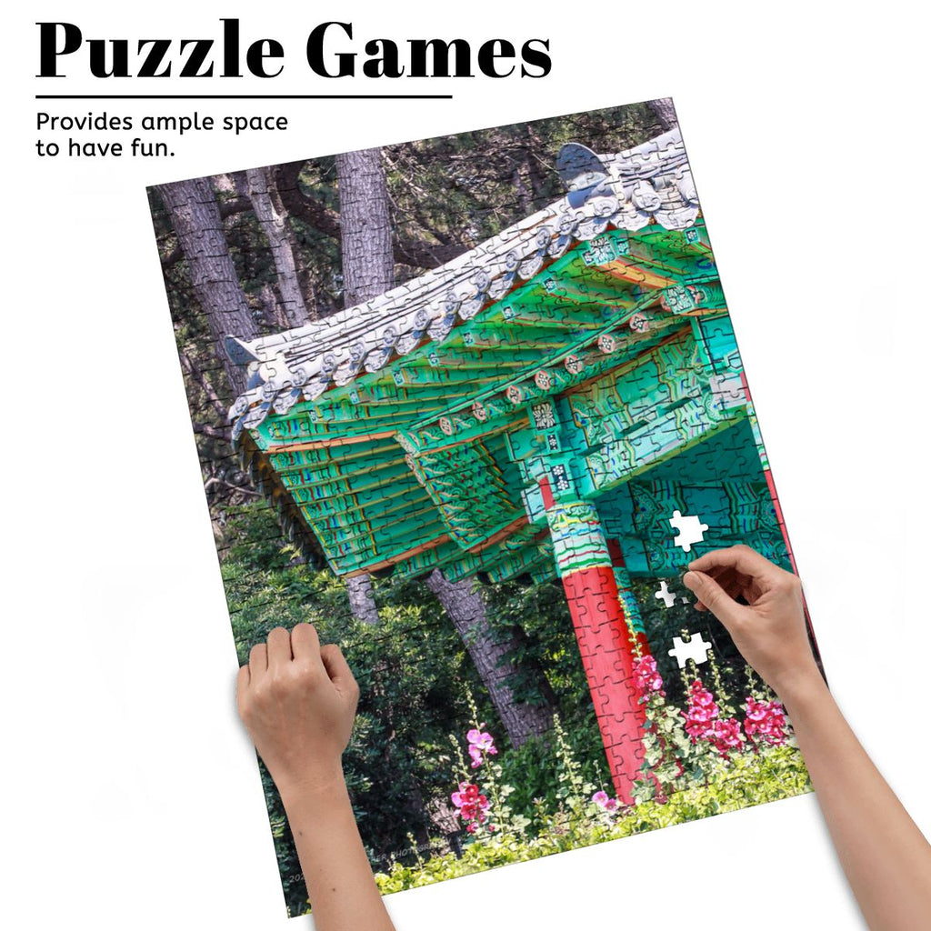 Traditional coastal pavilion located on Dongbaekseom Island, South Korea; Wooden Jigsaw Puzzles 500 pcs (Vertical)