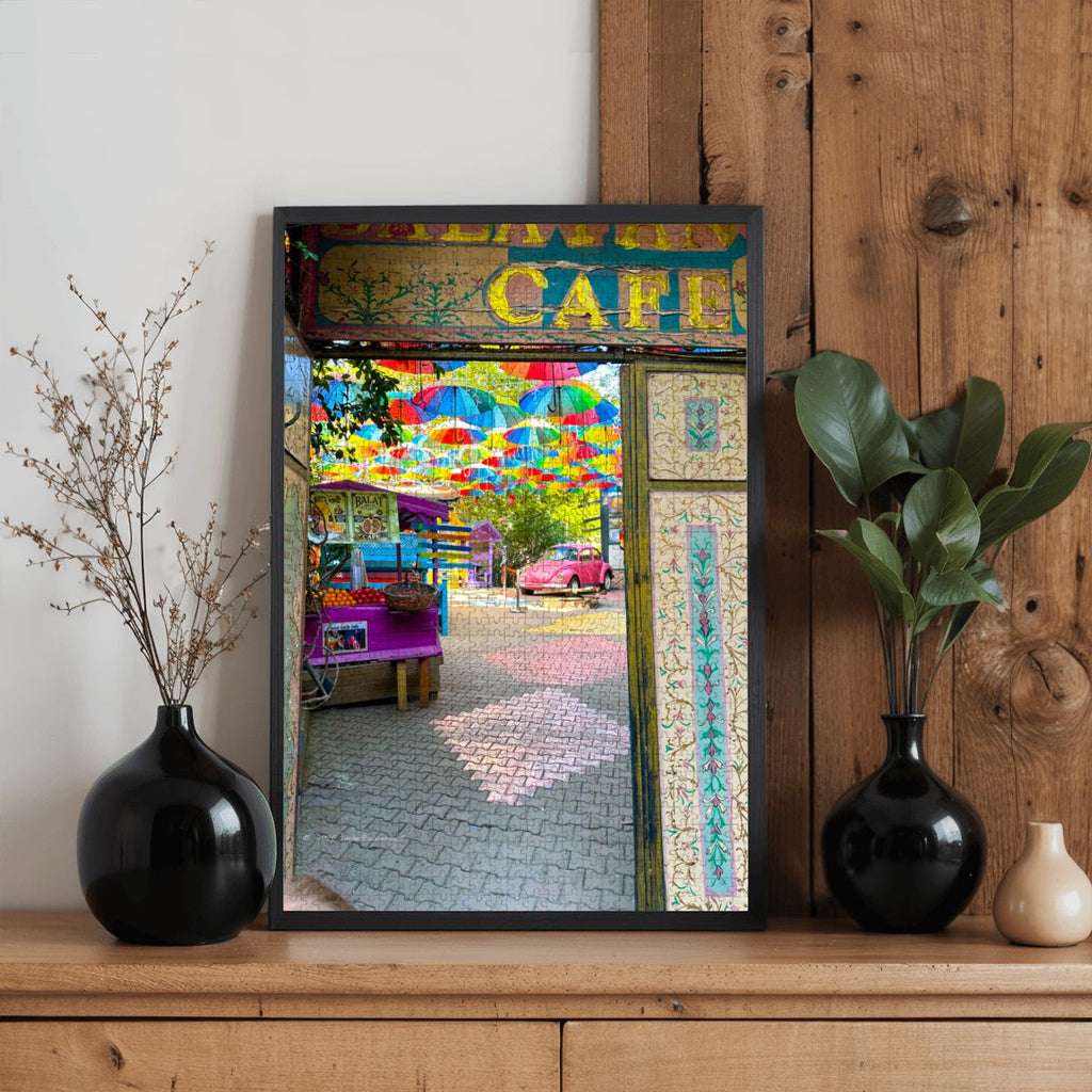 Cafe Fener-Balat, Istanbul Wooden Jigsaw Puzzle 1000 pcs (Vertical)