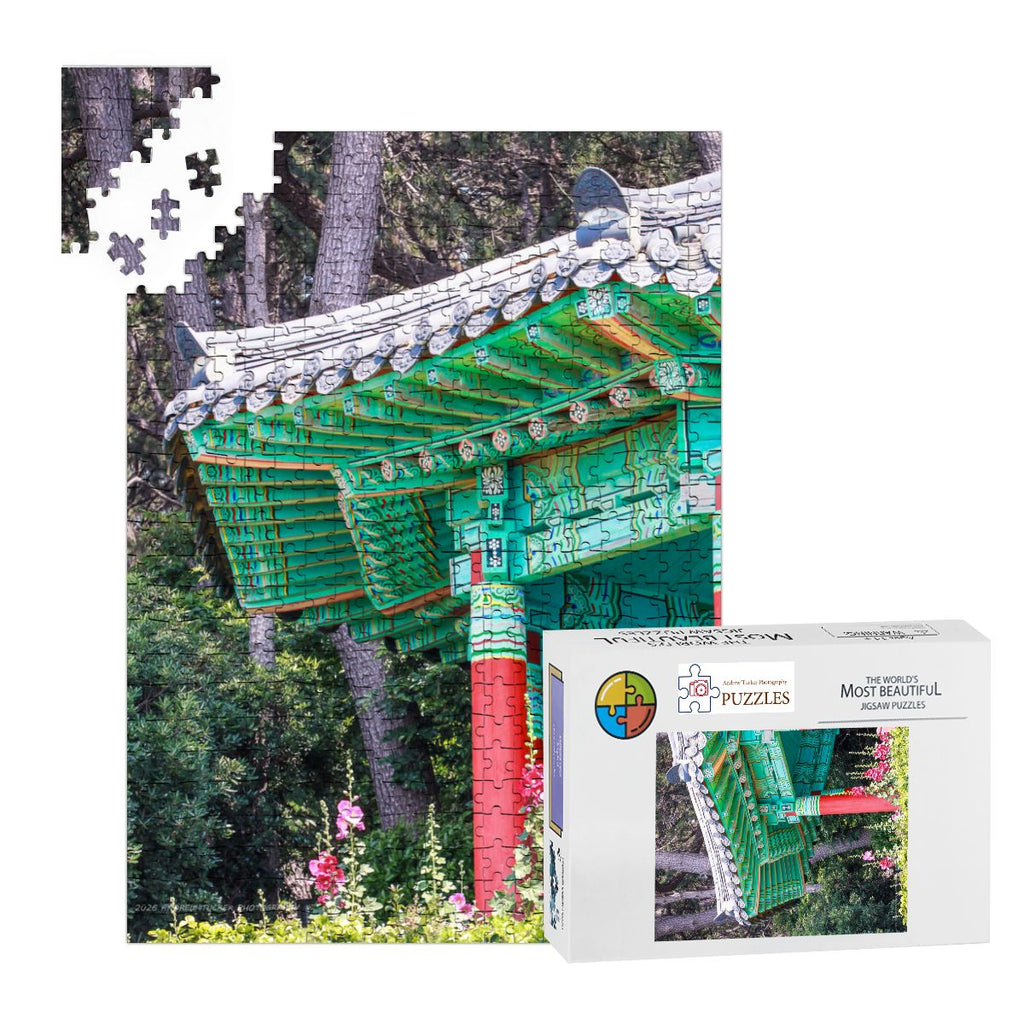 Traditional coastal pavilion located on Dongbaekseom Island, South Korea; Wooden Jigsaw Puzzles 500 pcs (Vertical)