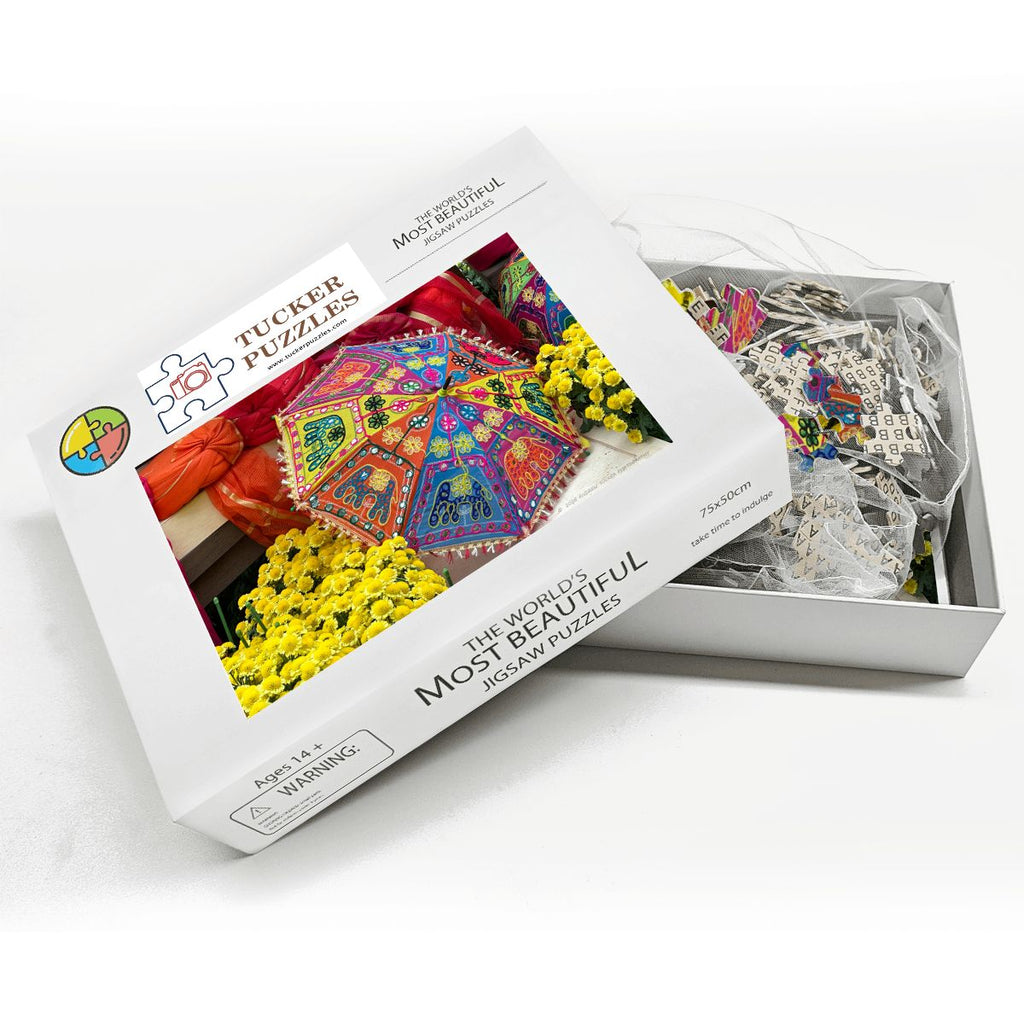 Umbrella Fantasy II, Singapore; Wooden Jigsaw Puzzle 1000 pcs (Horizontal)