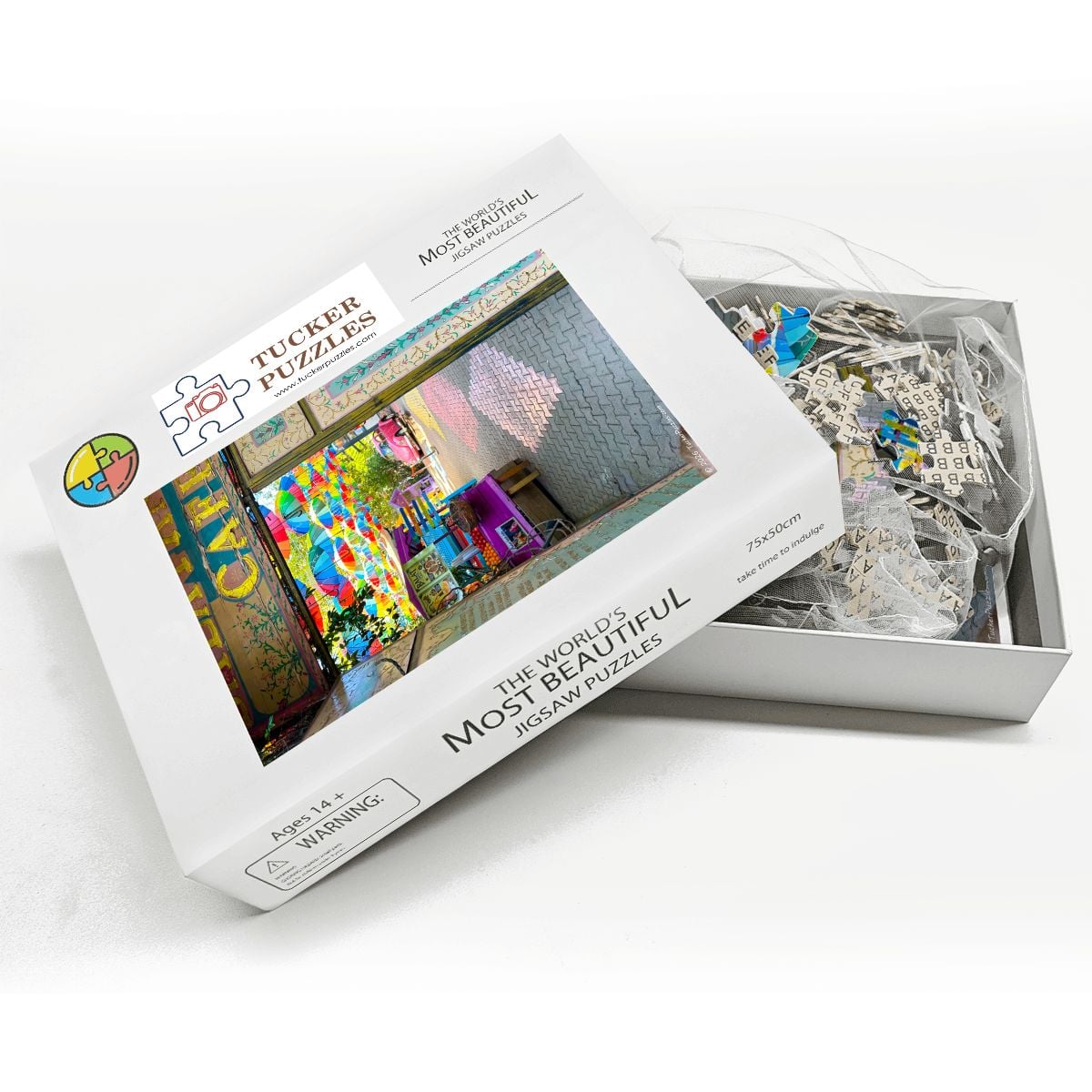 Cafe Fener-Balat, Istanbul Wooden Jigsaw Puzzle 1000 pcs (Vertical)
